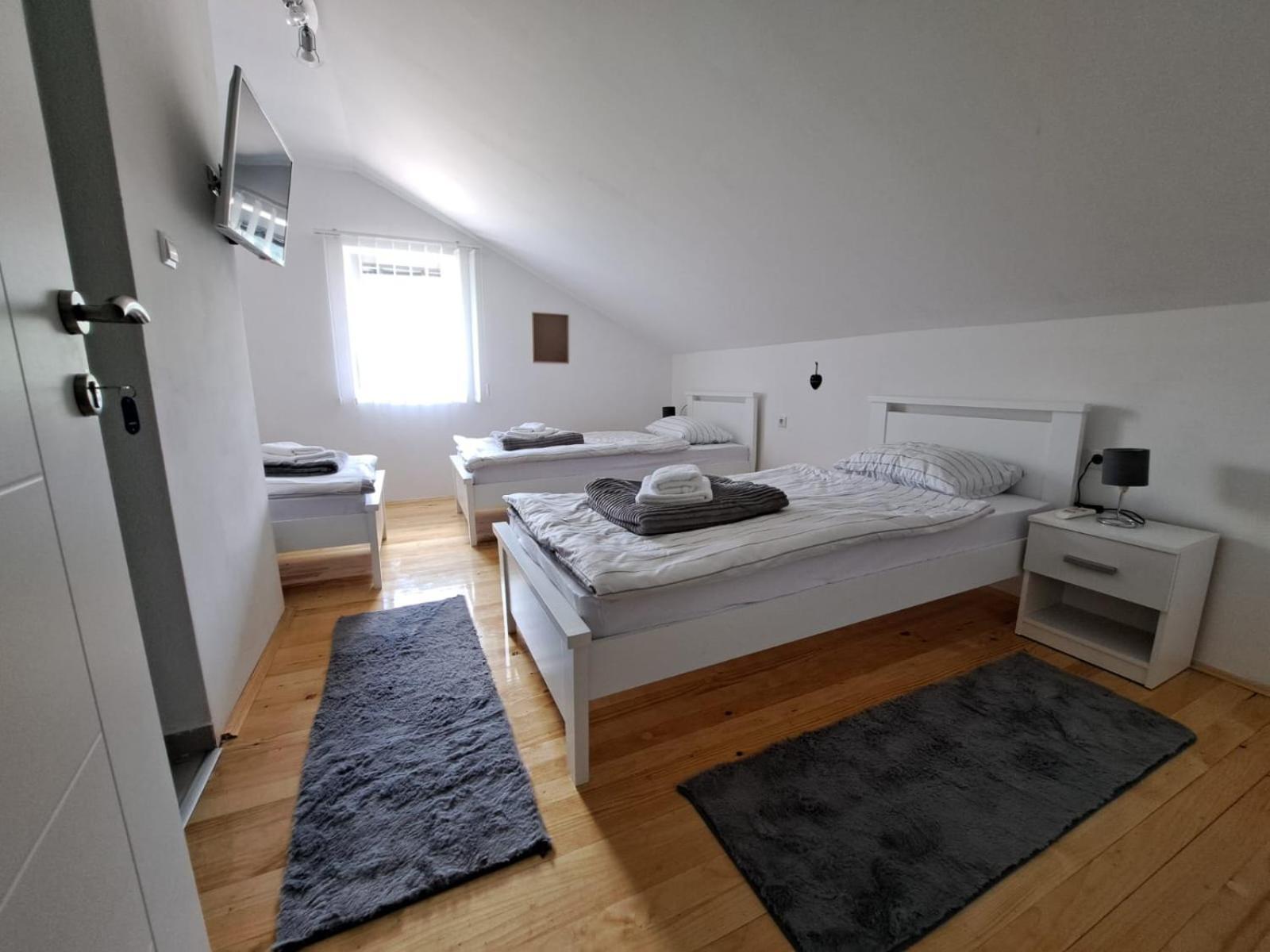 Sobe Zizi Bed & Breakfast Jajce Dış mekan fotoğraf