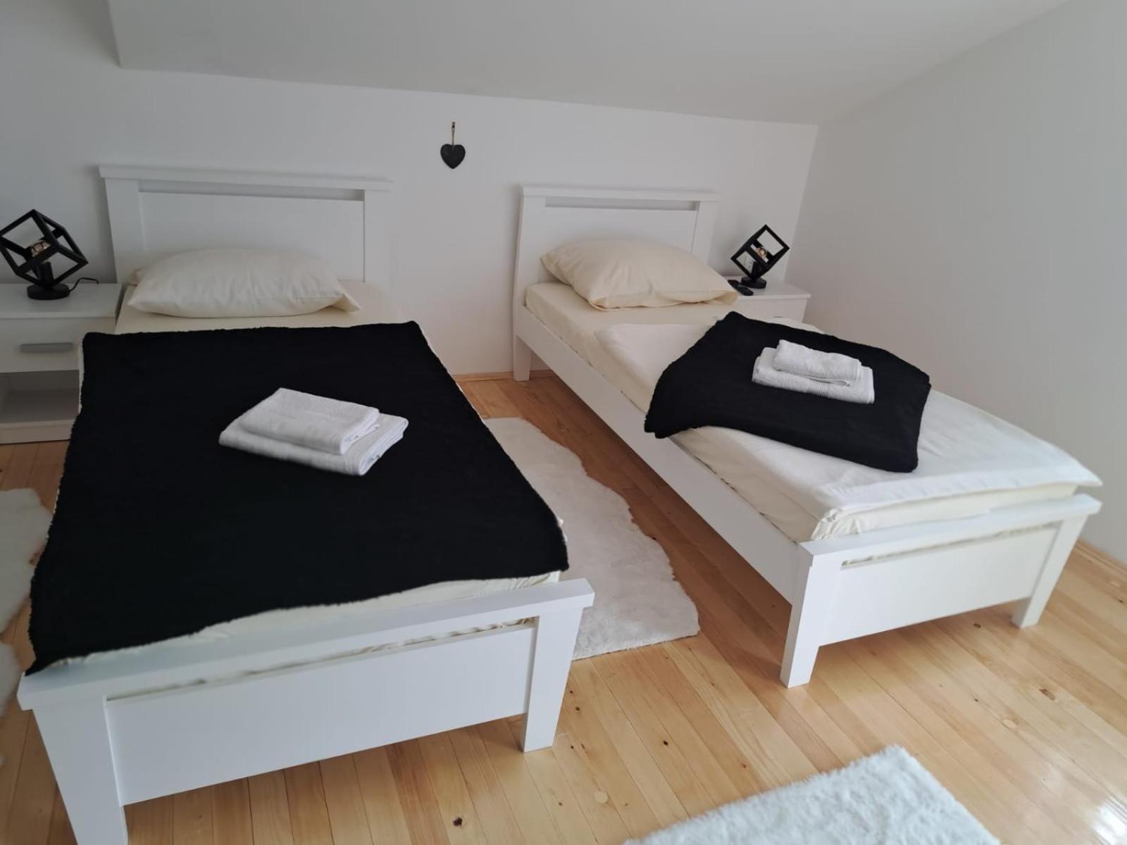 Sobe Zizi Bed & Breakfast Jajce Dış mekan fotoğraf