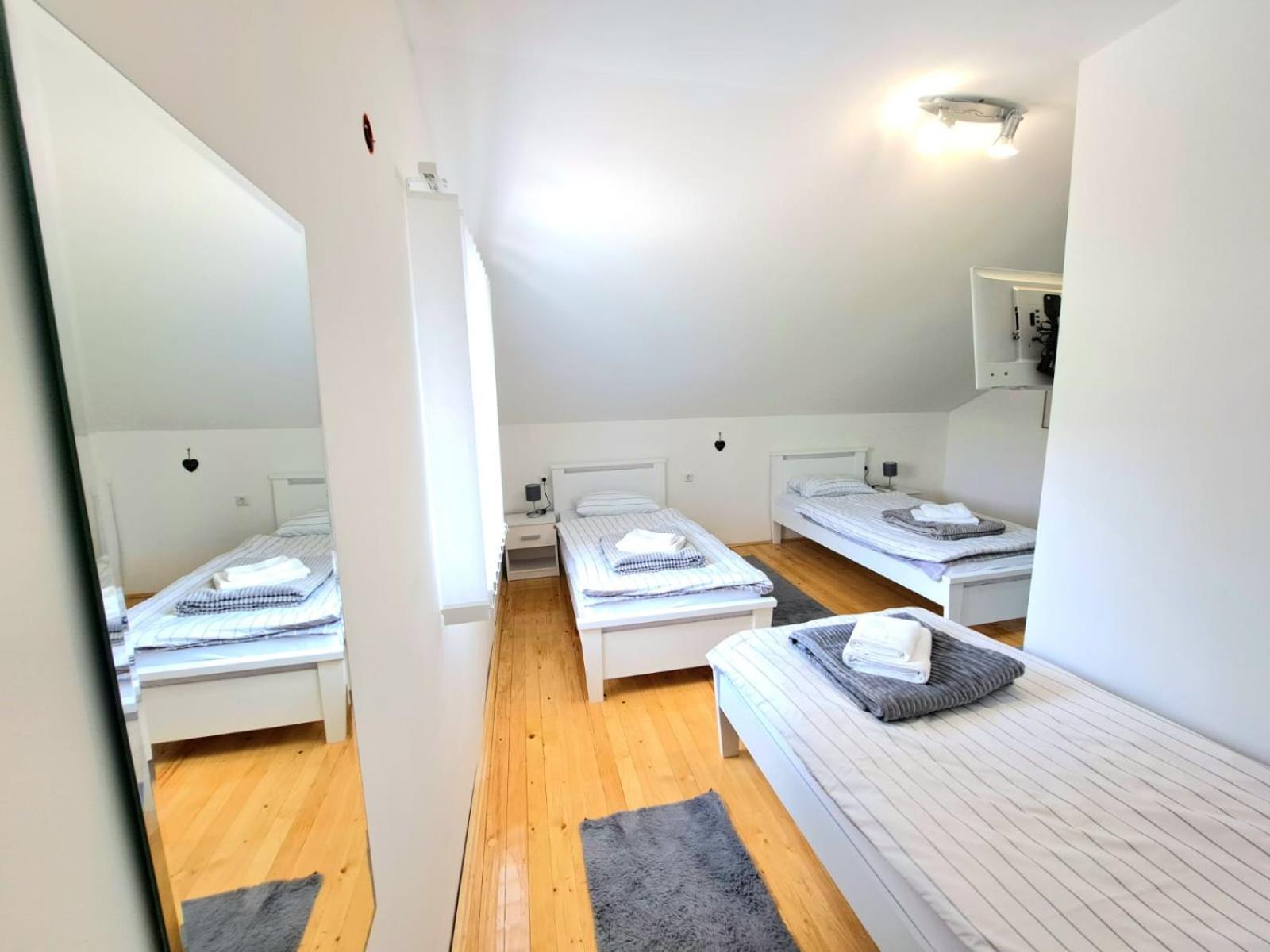 Sobe Zizi Bed & Breakfast Jajce Dış mekan fotoğraf